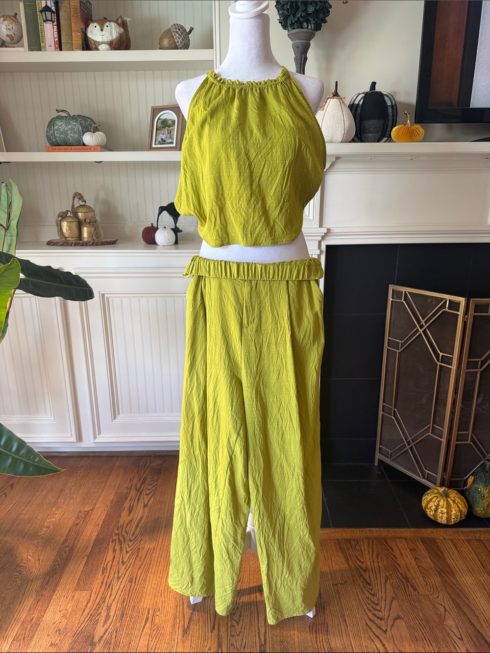 Needii Lime 2 piece pant set in M and L